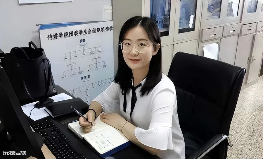 一般大学辅导员年薪是多少(大学辅导员年收入有10万吗)-图片2