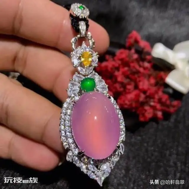什么叫玉髓跟玉有啥区别(为何玉髓跟翡翠如此相似)-图片1