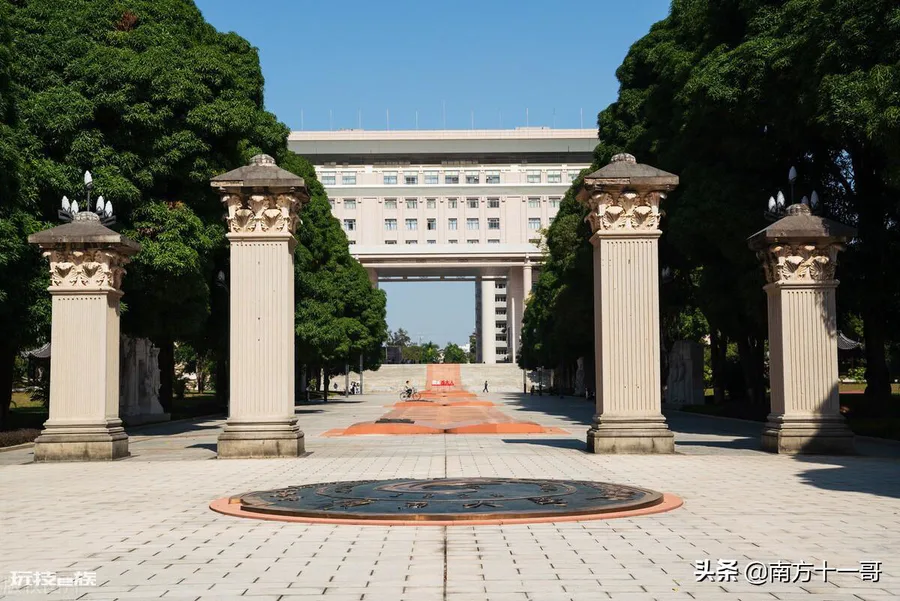 广西最好的大专排名(广西比较好的公办大专有哪些)-图片1