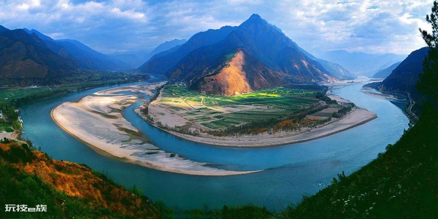 雅鲁藏布大峡谷介绍(世界上最大最深的峡谷景点)-图片1
