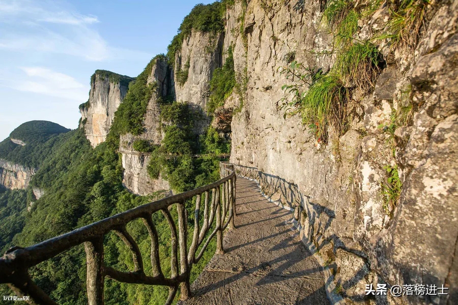重庆什么山最出名(重庆哪座山风景最好值得去游玩)-图片2