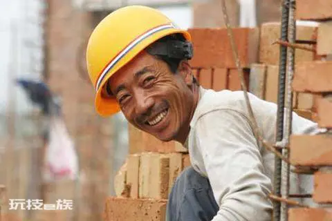 蓝色安全帽是什么职务级别(安全帽的颜色代表什么职位)-图片1