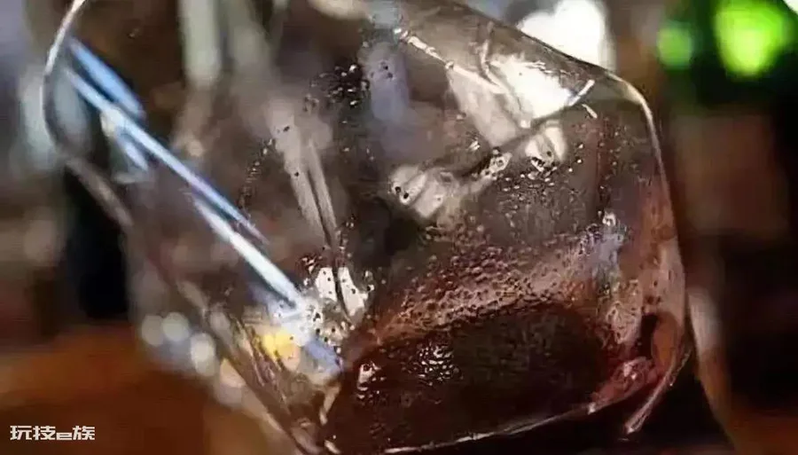 红酒里面有渣渣是怎么回事(红酒有沉淀是好酒还是差酒)-图片2