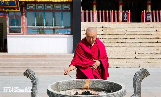 天珠到底是什么材质的东西(世间仅存两颗九眼天珠珍惜无比)-图片6