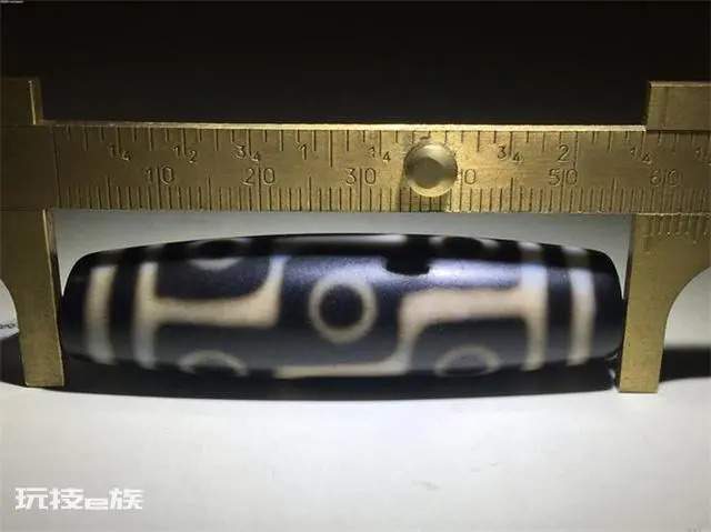 天珠到底是什么材质的东西(世间仅存两颗九眼天珠珍惜无比)-图片8
