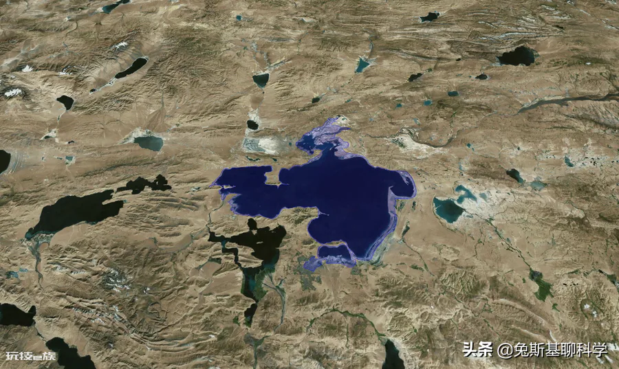 中国十大湖泊排名(我国湖泊面积十大排行盘点)-图片7