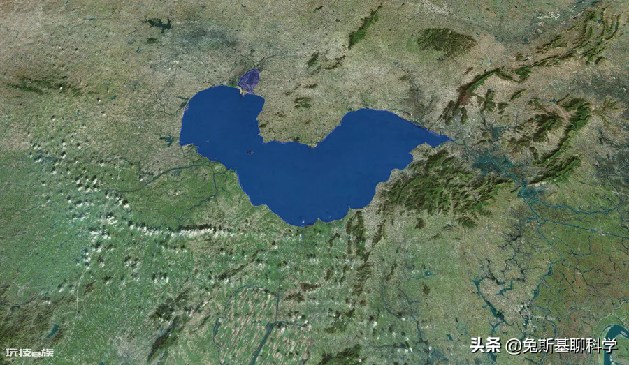 中国十大湖泊排名(我国湖泊面积十大排行盘点)-图片13