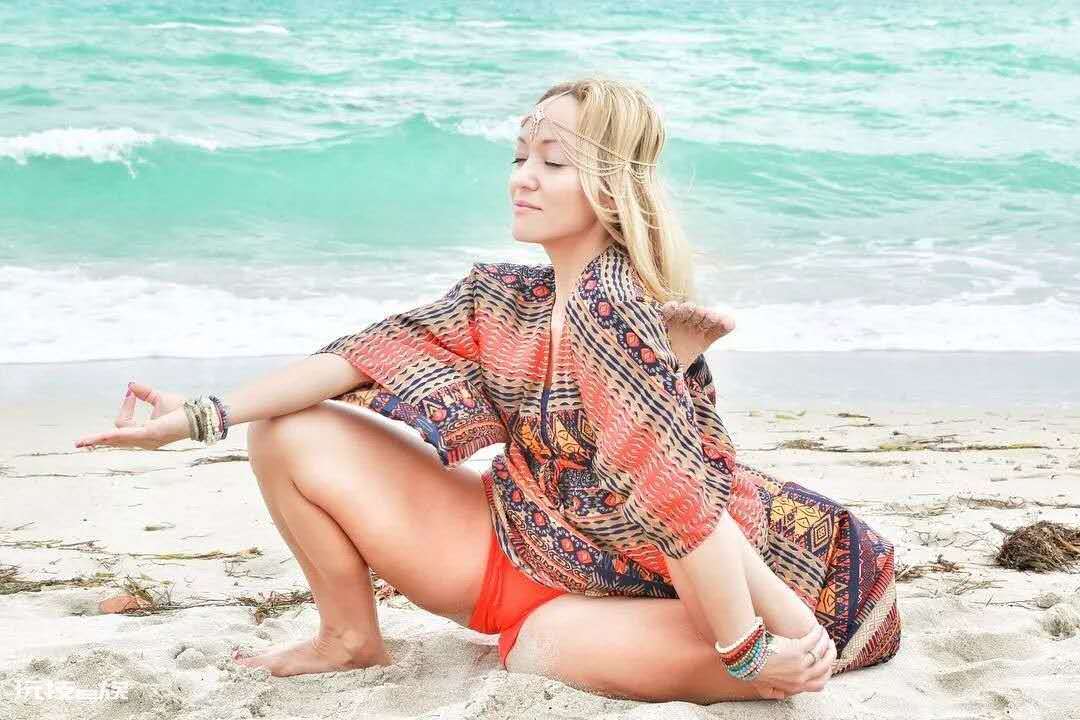 阿斯汤加瑜伽的好处(阿斯汤加可以均衡的锻炼身体)-图片8